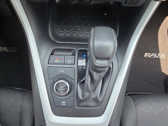 Used 2020 Toyota RAV4 XLE w/ Convenience Package AWD/4WD image 12