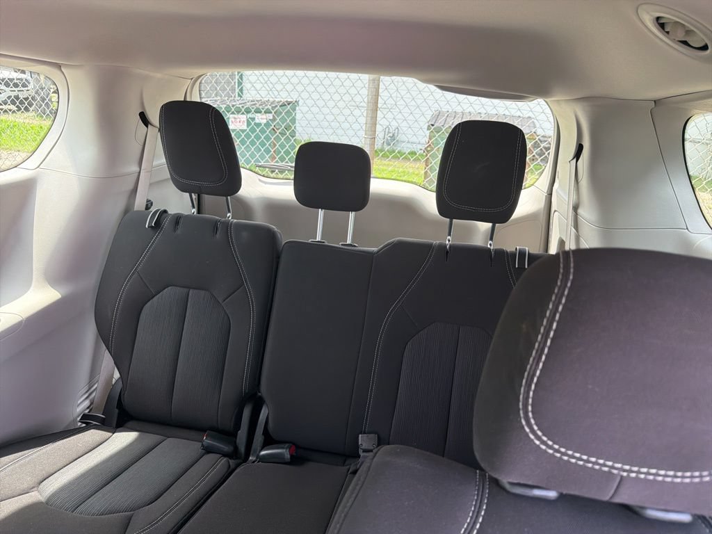 Used 2023 Chrysler Voyager LX FWD image 37