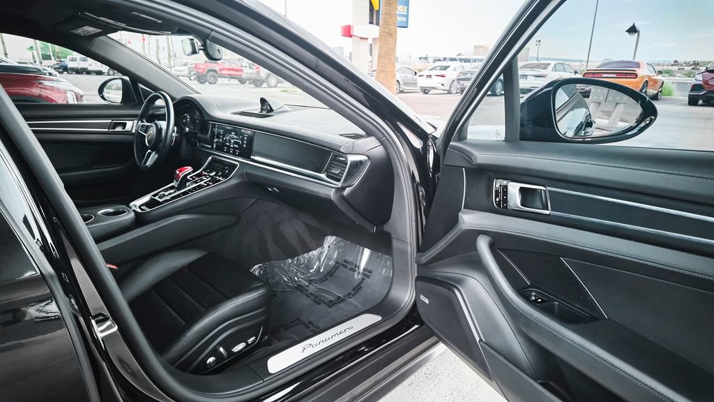 Used 2020 Porsche Panamera 4 AWD/4WD image 12