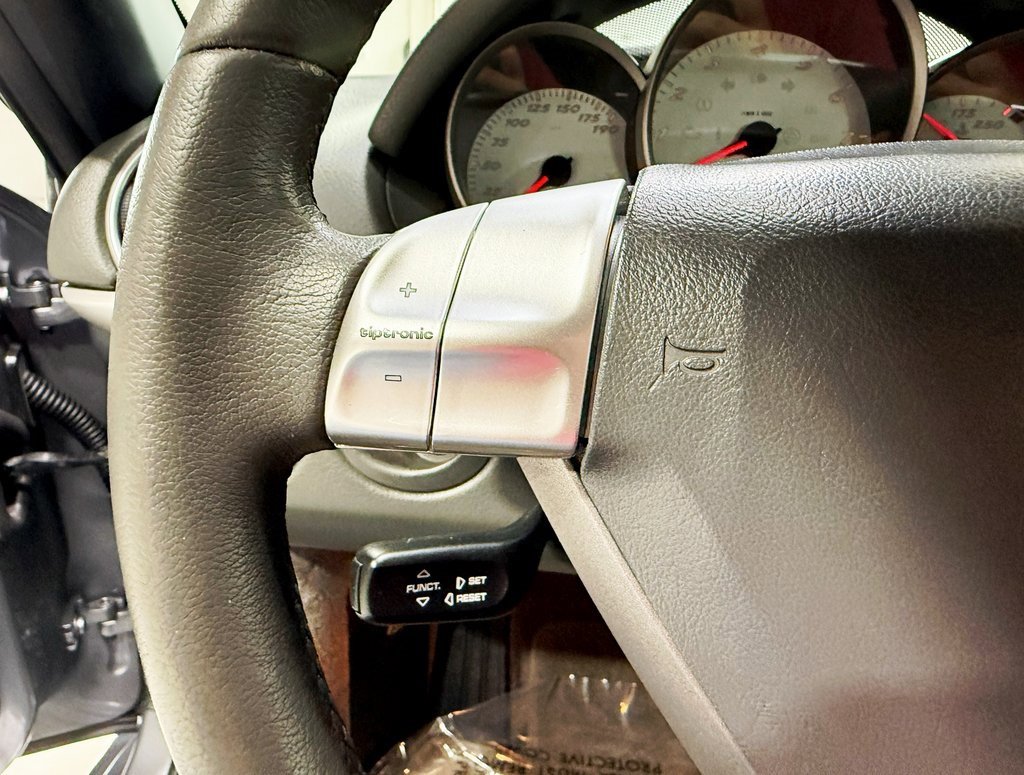 Used 2005 Porsche Boxster S image 12