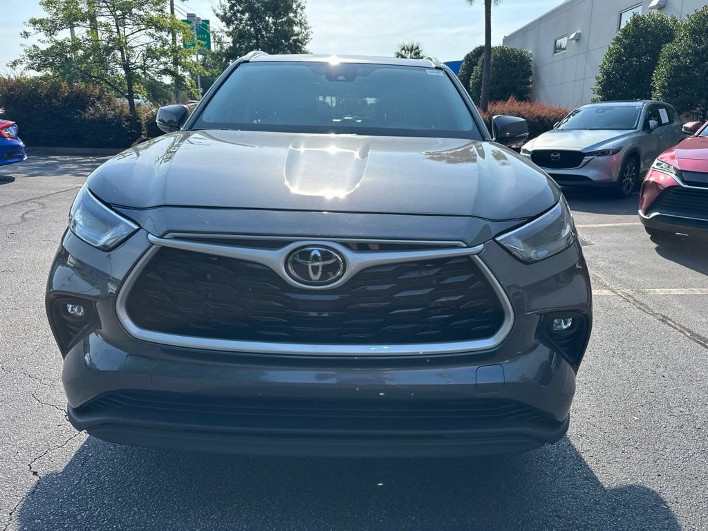 Used 2023 Toyota Highlander XLE FWD image 8