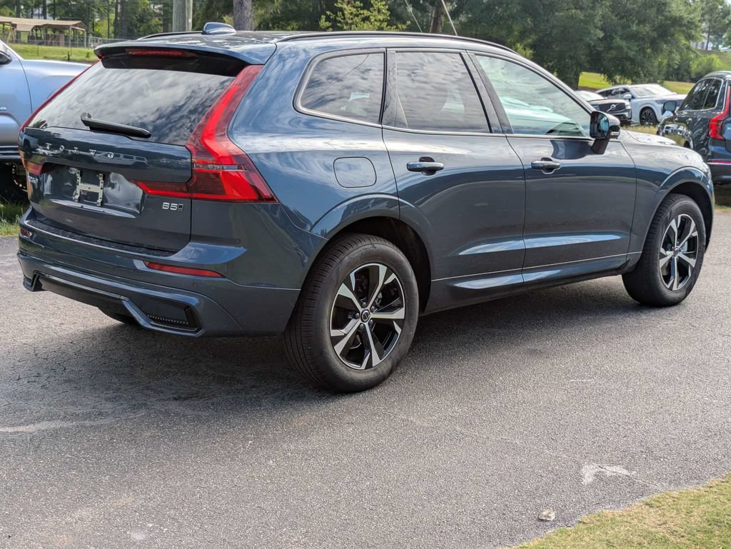 Certified 2026 Volvo XC60 B5 Core AWD/4WD image 6