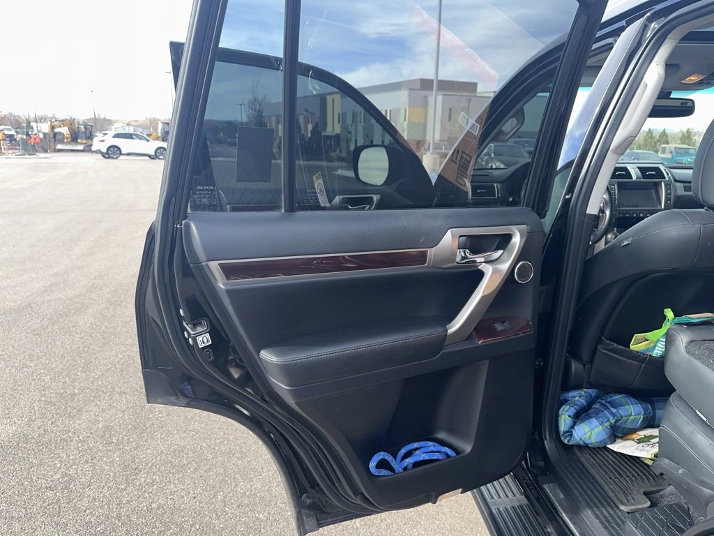 Used 2019 Lexus GX 460 Luxury image 9