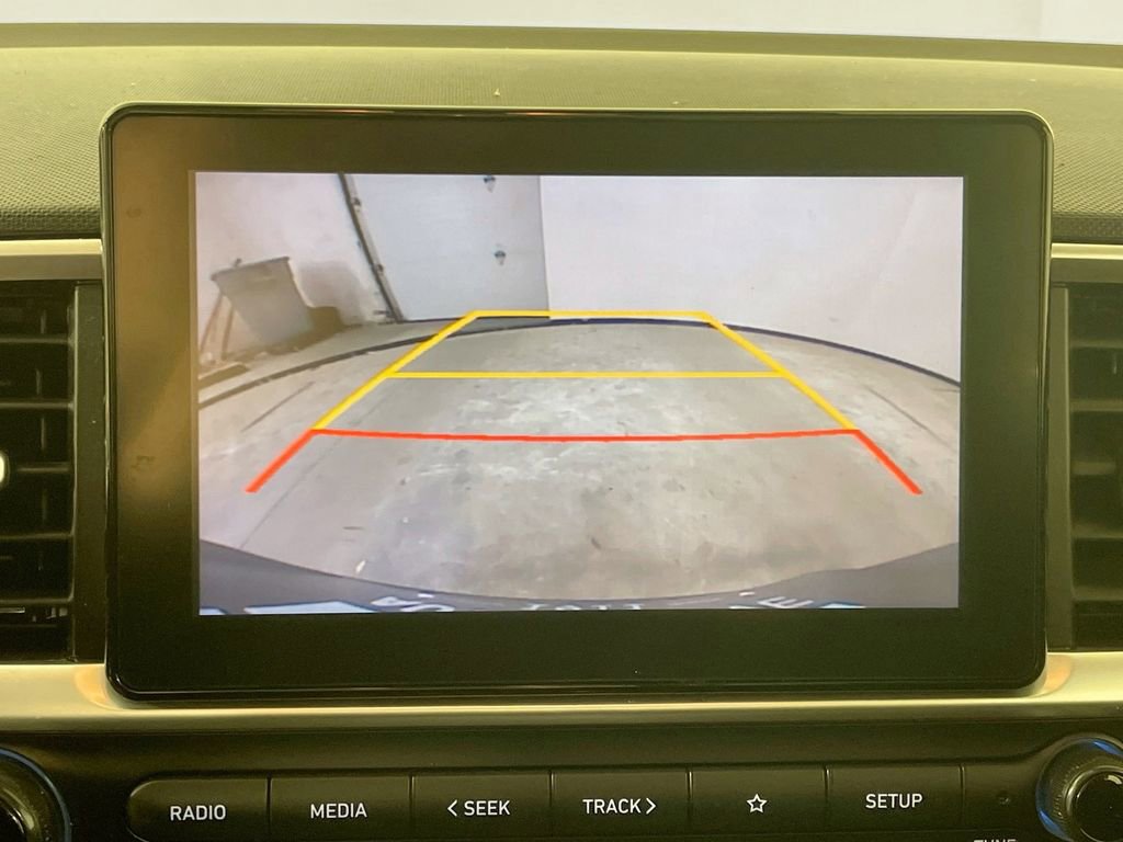 Used 2022 Hyundai Venue SEL w/ Cargo Package image 20