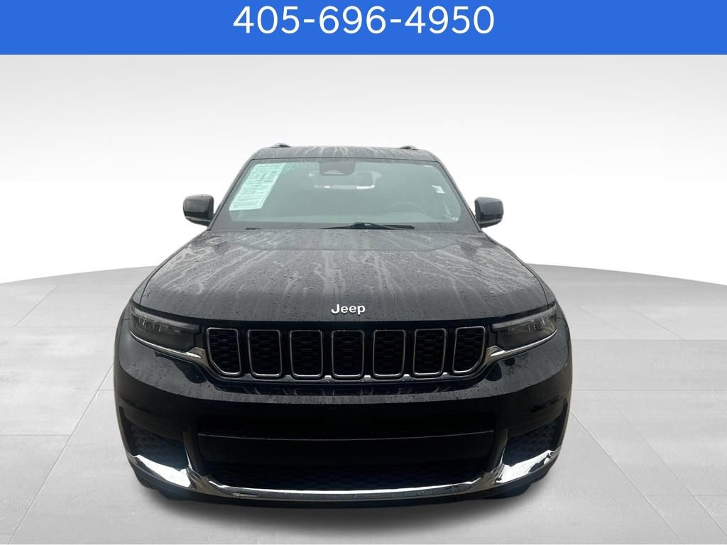 Used 2025 Jeep Grand Cherokee L Laredo image 2