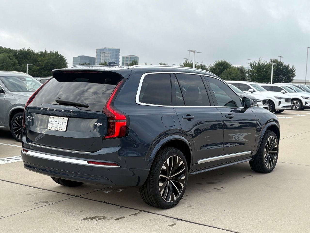 New 2026 Volvo XC90 T8 Plus w/ Protection Package Premier AWD/4WD image 4