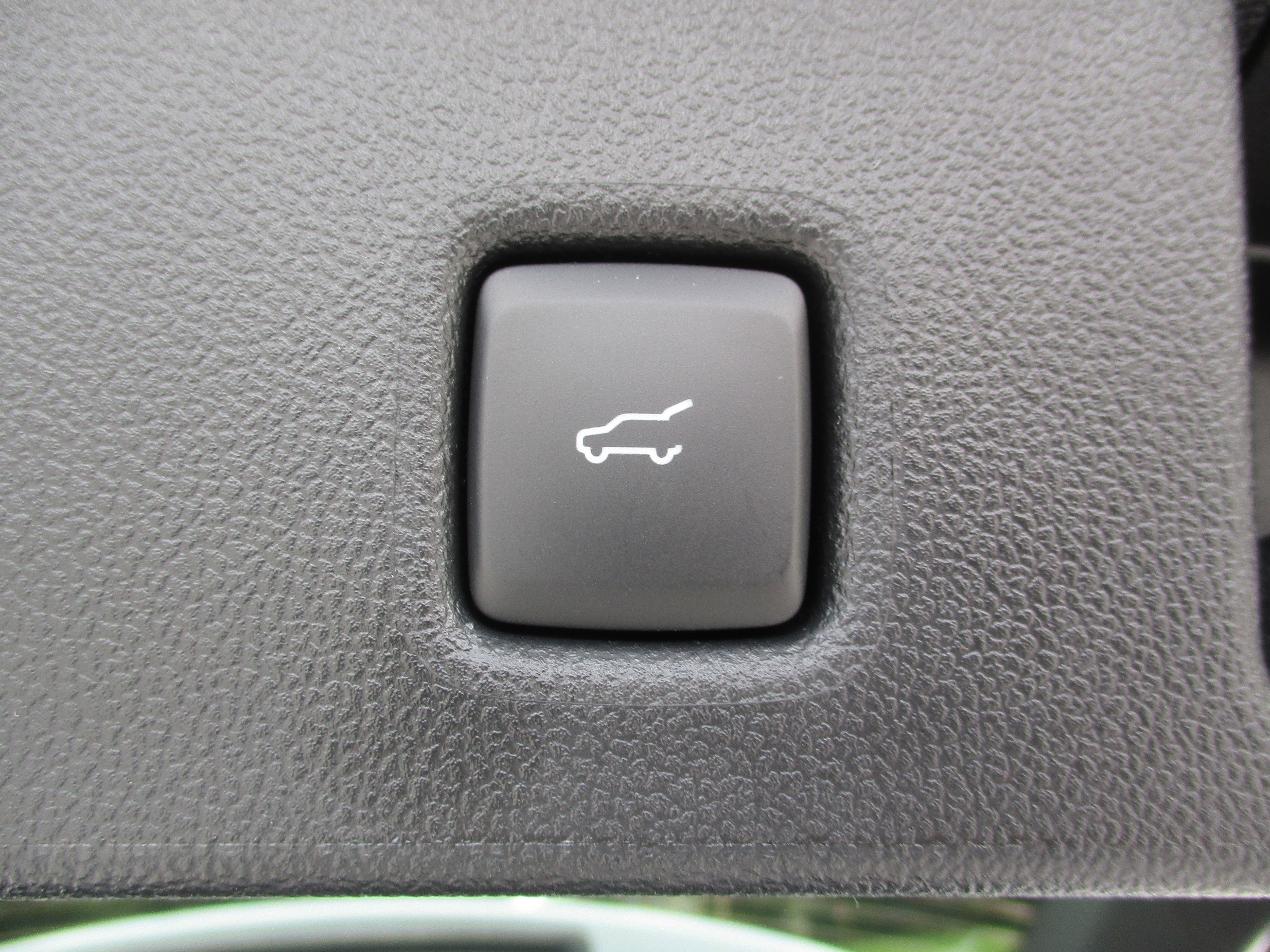 Used 2025 Ford Escape SE FWD image 24