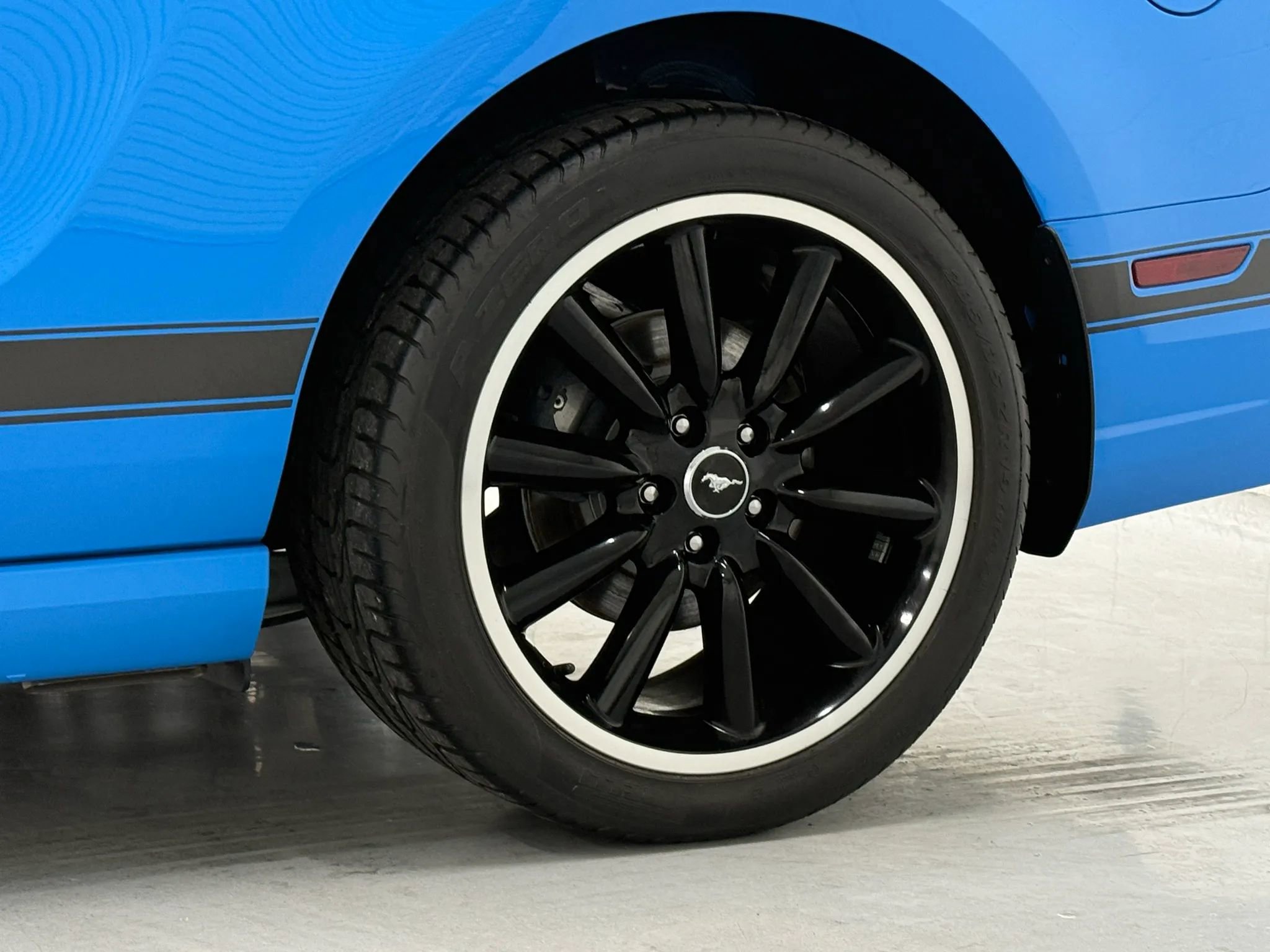 Used 2013 Ford Mustang Boss 302 RWD image 37