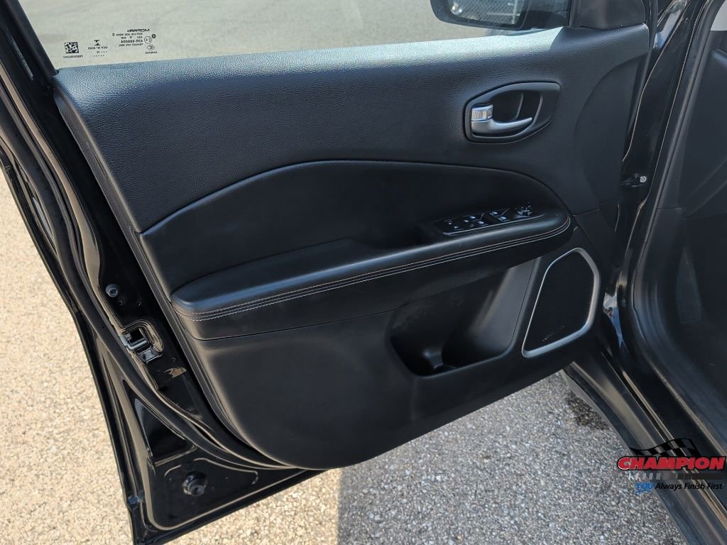 Used 2019 Jeep Compass Sport image 14