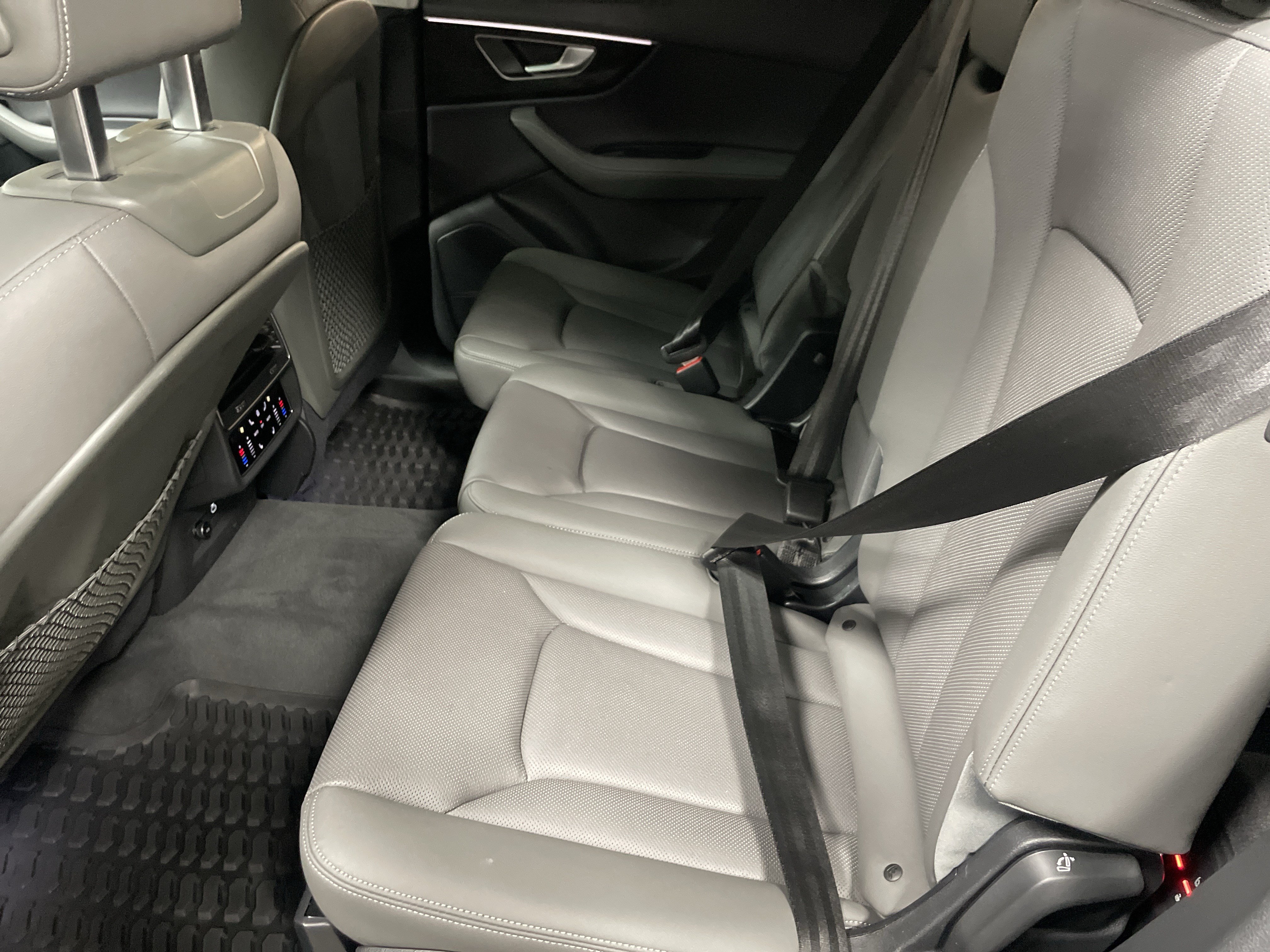 Used 2025 Audi Q7 2.0T Premium Plus AWD/4WD image 32