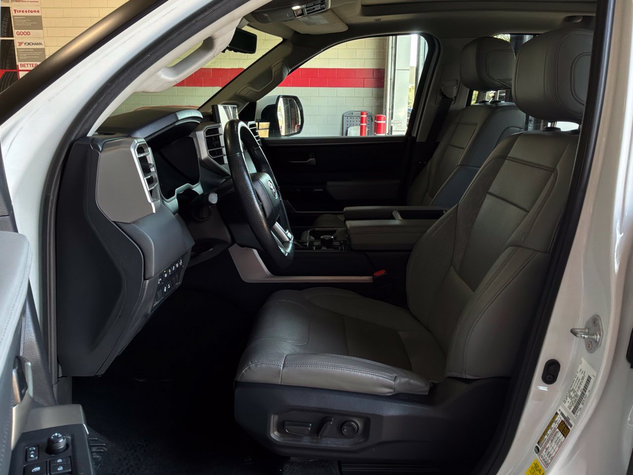 Used 2024 Toyota Tundra Limited AWD/4WD image 13