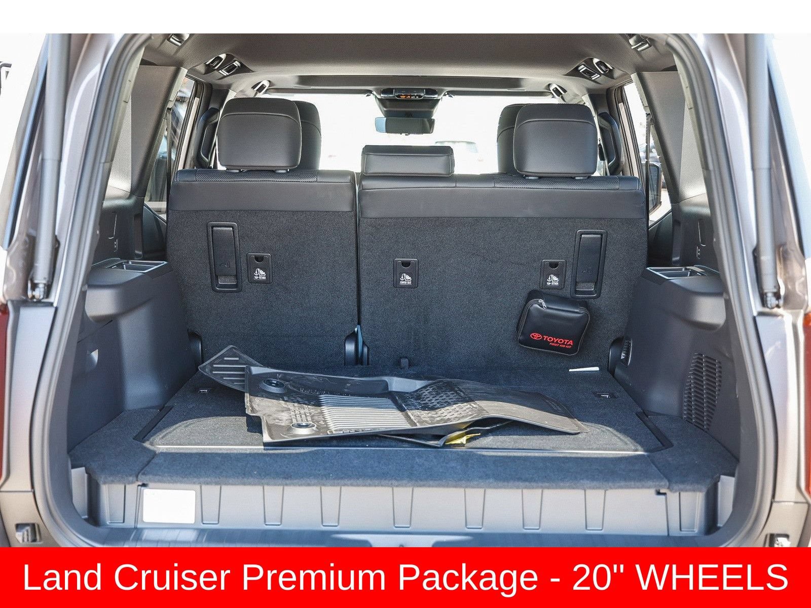 Used 2026 Toyota Land Cruiser w/ Premium Package AWD/4WD image 27