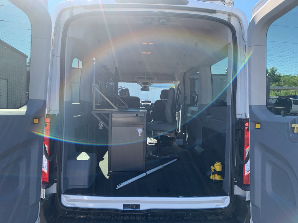 Used 2018 Ford Transit 150 XLT image 28