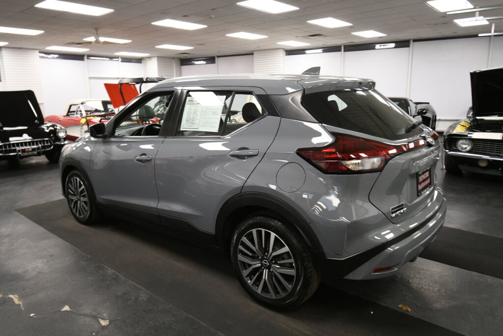 Used 2022 Nissan Kicks SV image 6