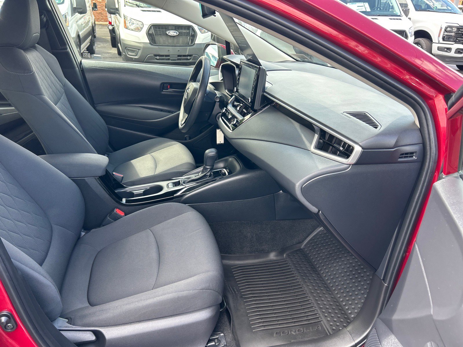 Used 2022 Toyota Corolla LE FWD image 15