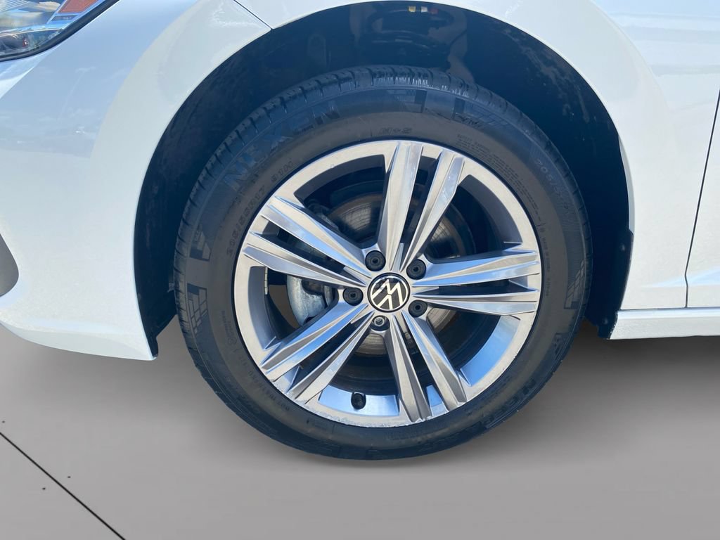 Used 2023 Volkswagen Jetta SE FWD image 9