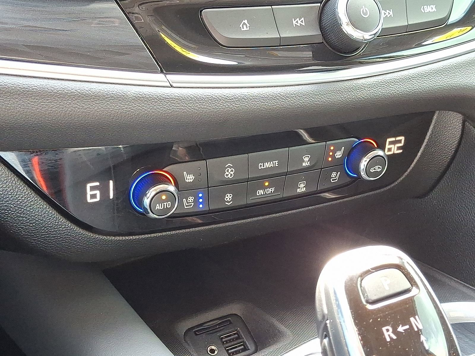 Used 2020 Buick Enclave Premium w/ Surround and Sites Package image 18