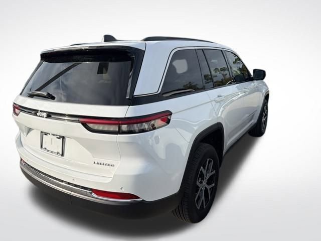 Used 2025 Jeep Grand Cherokee Limited w/ Trailer Tow Package image 5