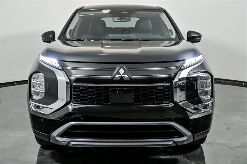 New 2026 Mitsubishi Outlander SE AWD/4WD image 4