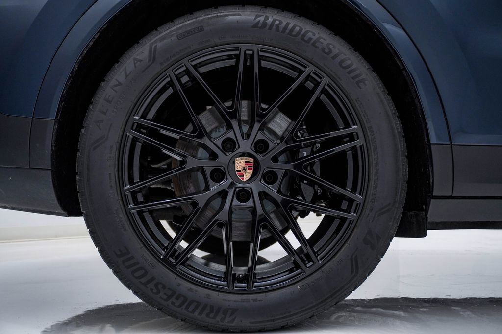Certified 2026 Porsche Cayenne S image 10