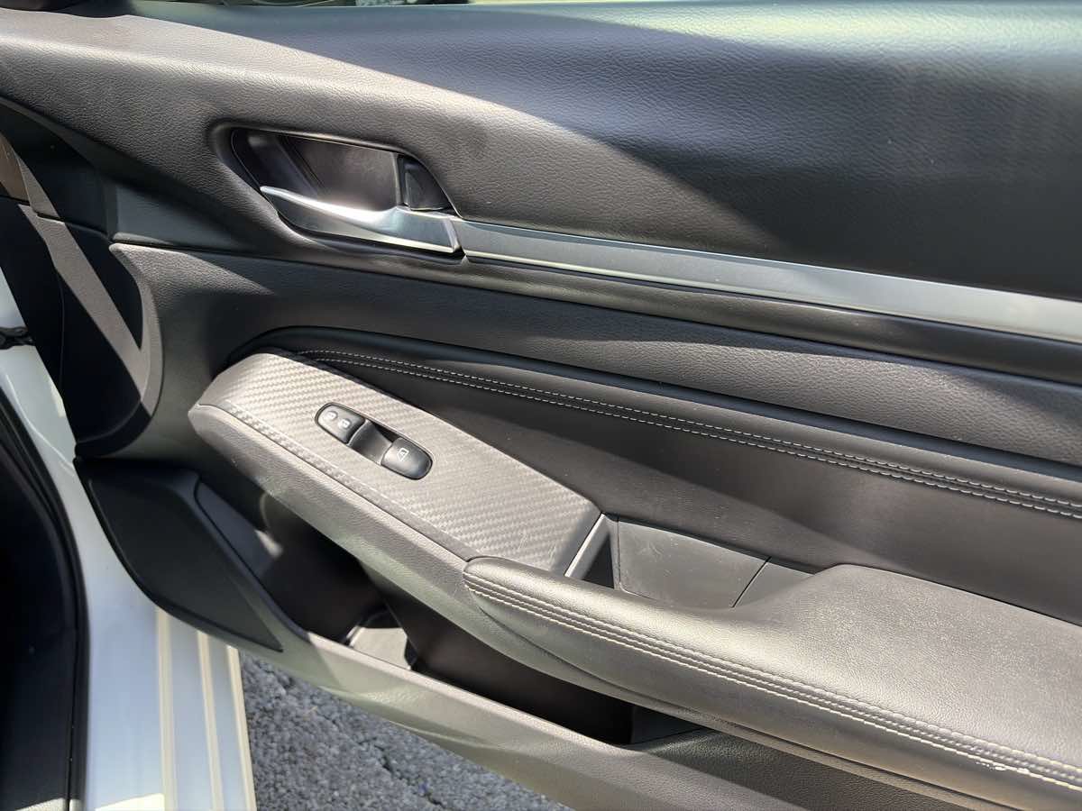 Used 2019 Nissan Altima 2.5 SL FWD image 29