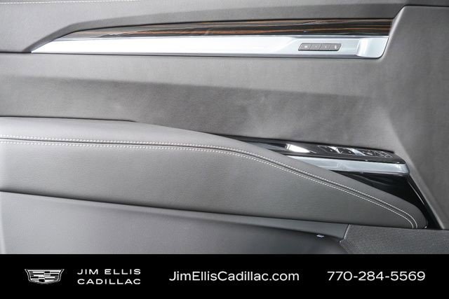 Certified 2026 Cadillac Escalade Luxury AWD/4WD image 10