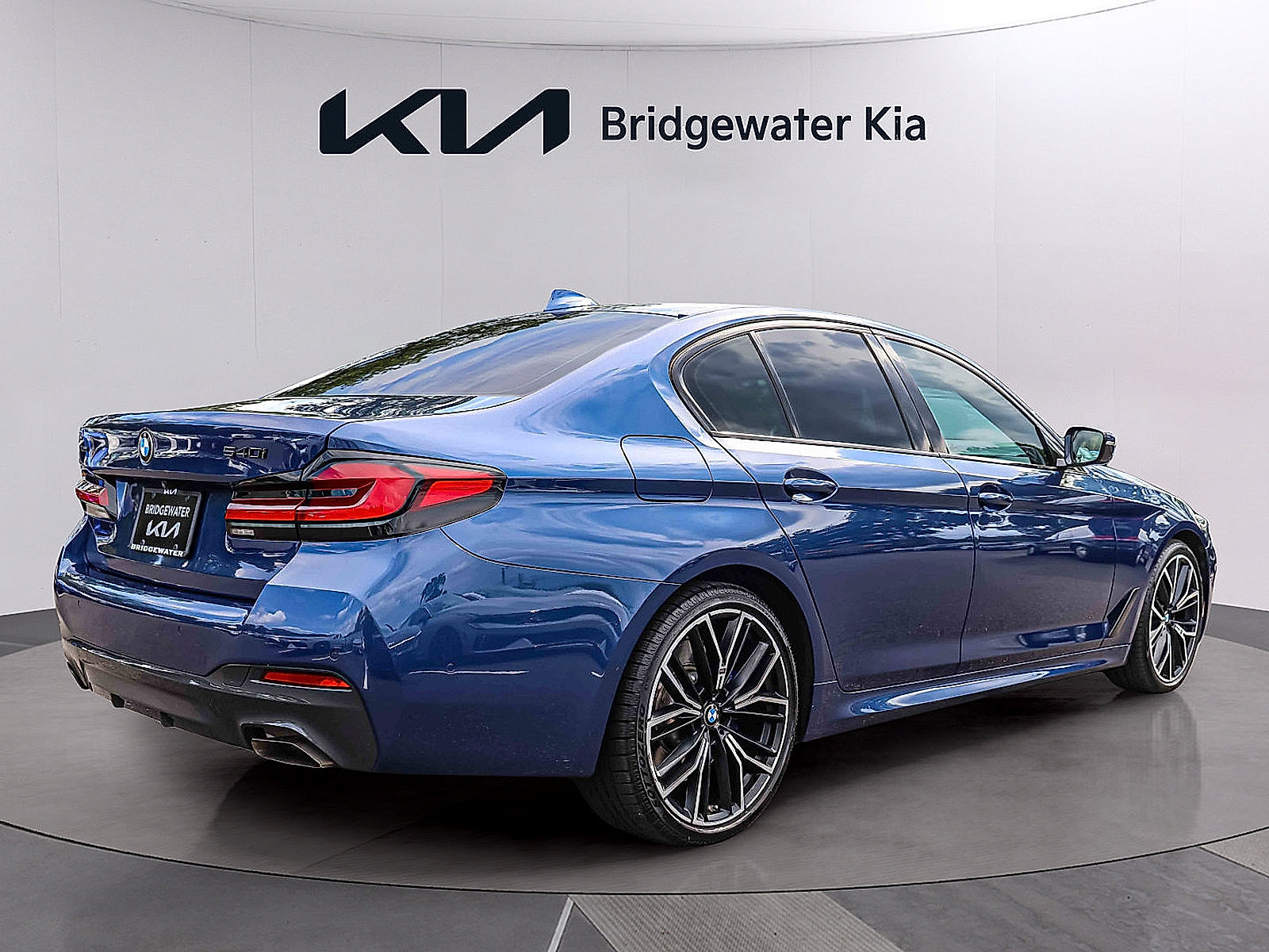 Used 2021 BMW 540i xDrive w/ Dynamic Handling Package AWD/4WD image 6