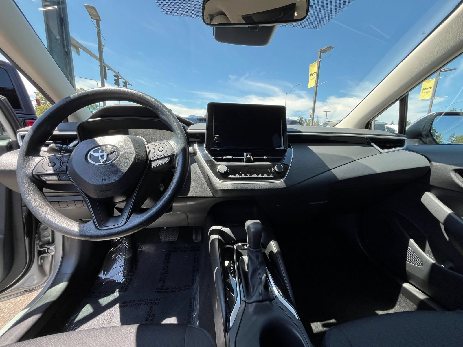 Used 2025 Toyota Corolla LE FWD image 33
