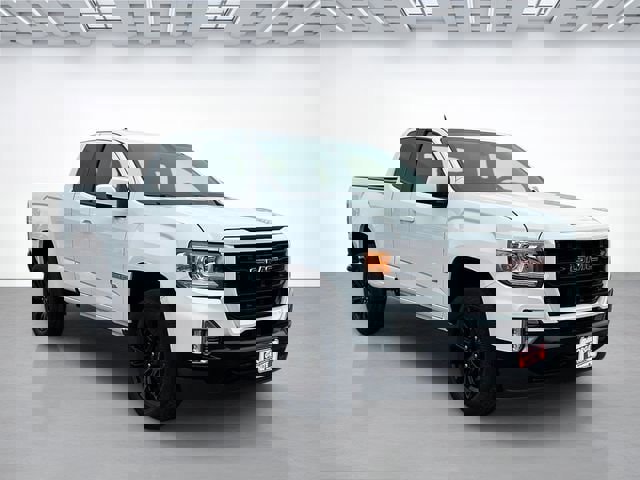 Used 2022 GMC Canyon Elevation w/ Elevation Premium Package image 2