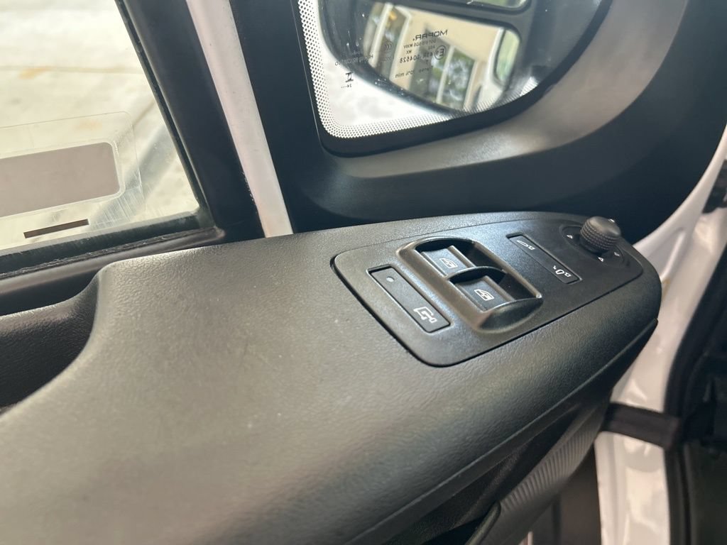 Used 2025 RAM ProMaster 2500 w/ Convenience Group FWD image 39