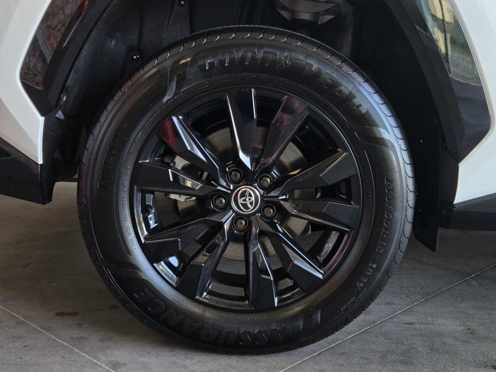 Certified 2026 Toyota RAV4 SE AWD/4WD image 5