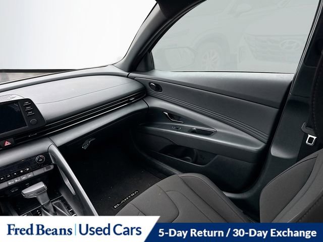 Certified 2025 Hyundai Elantra Sport FWD image 23