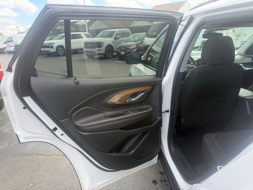 Used 2021 GMC Terrain SLE w/ Driver Convenience Package FWD image 28