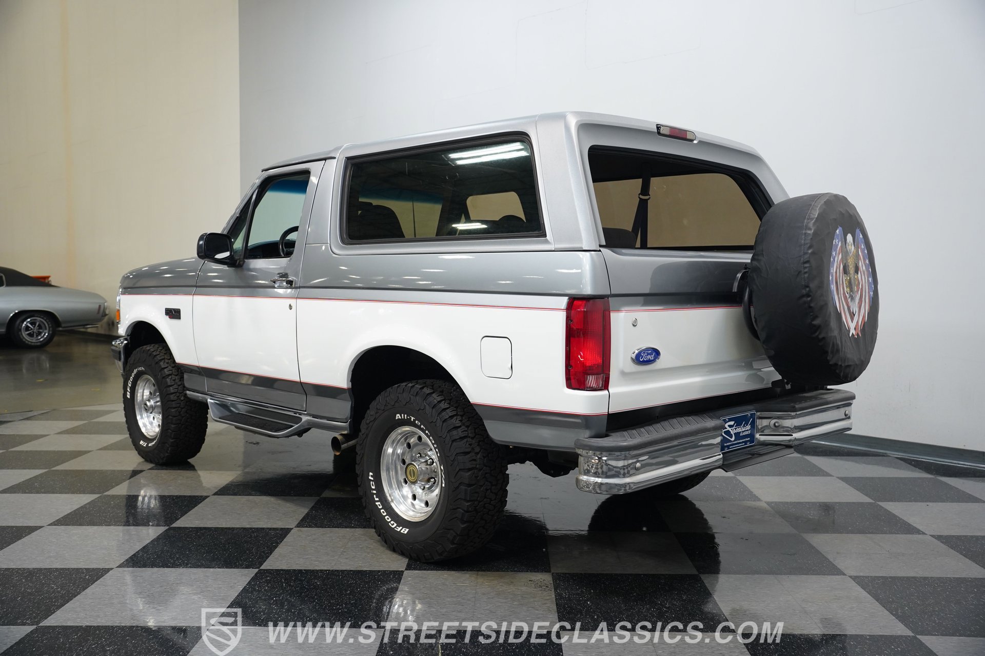 Used 1995 Ford Bronco XLT image 9