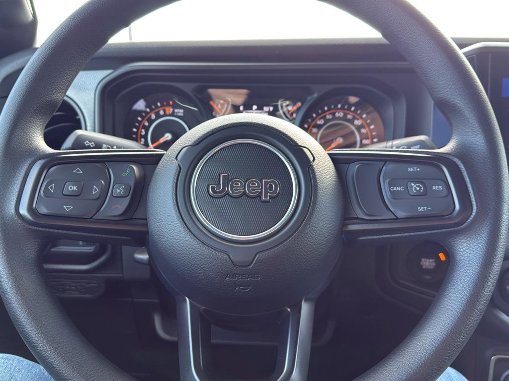 New 2025 Jeep Gladiator Sport image 13