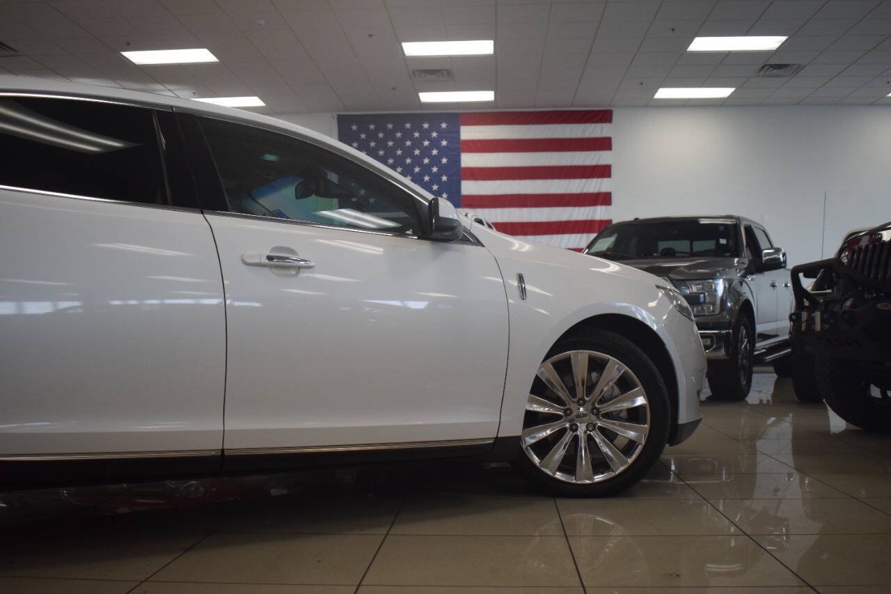 Used 2013 Lincoln MKS AWD image 31