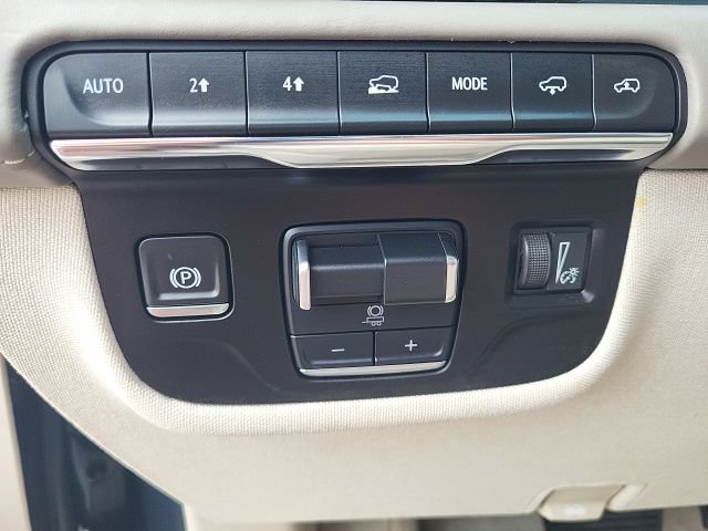 Used 2021 Cadillac Escalade Premium Luxury Platinum AWD/4WD image 15