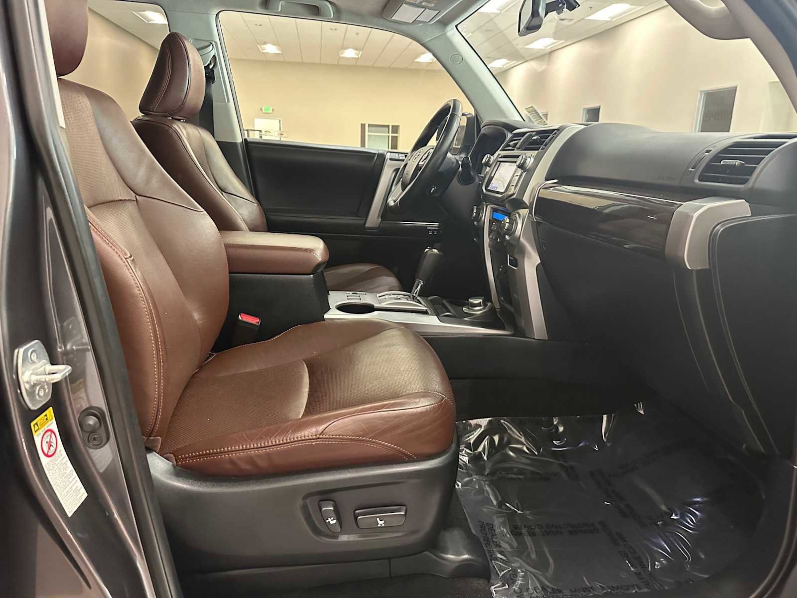 Used 2018 Toyota 4Runner Limited image 28