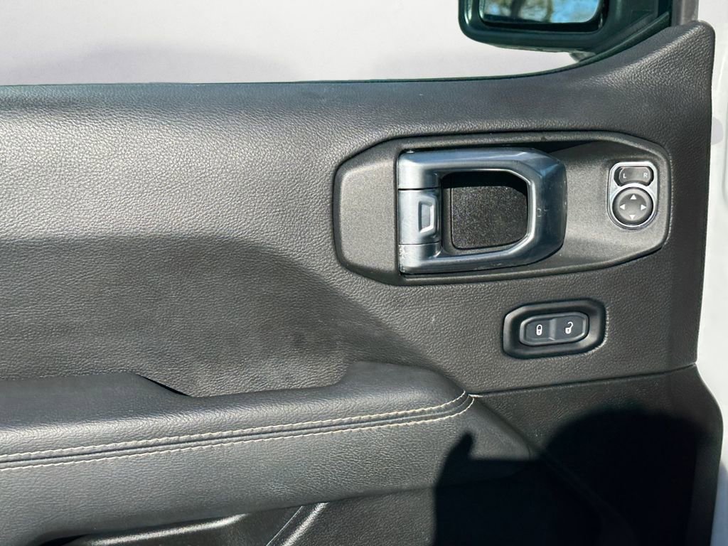 Used 2023 Jeep Wrangler Unlimited Sahara w/ Cold Weather Group image 23