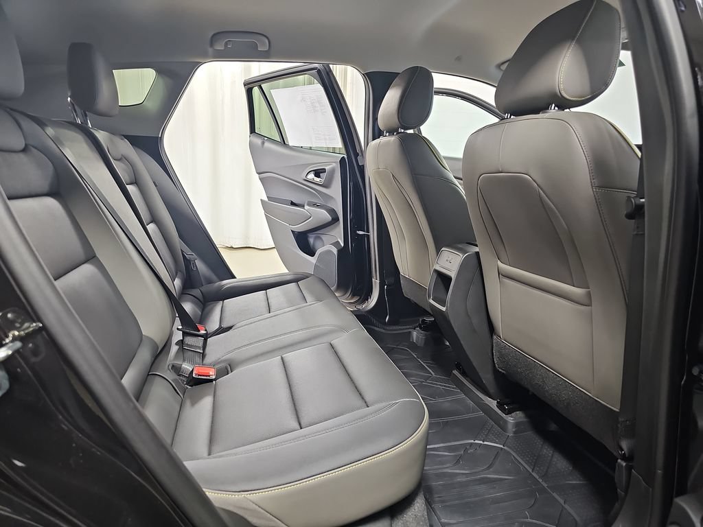 Certified 2026 Chevrolet Trax ACTIV w/ Driver Confidence Package FWD image 14