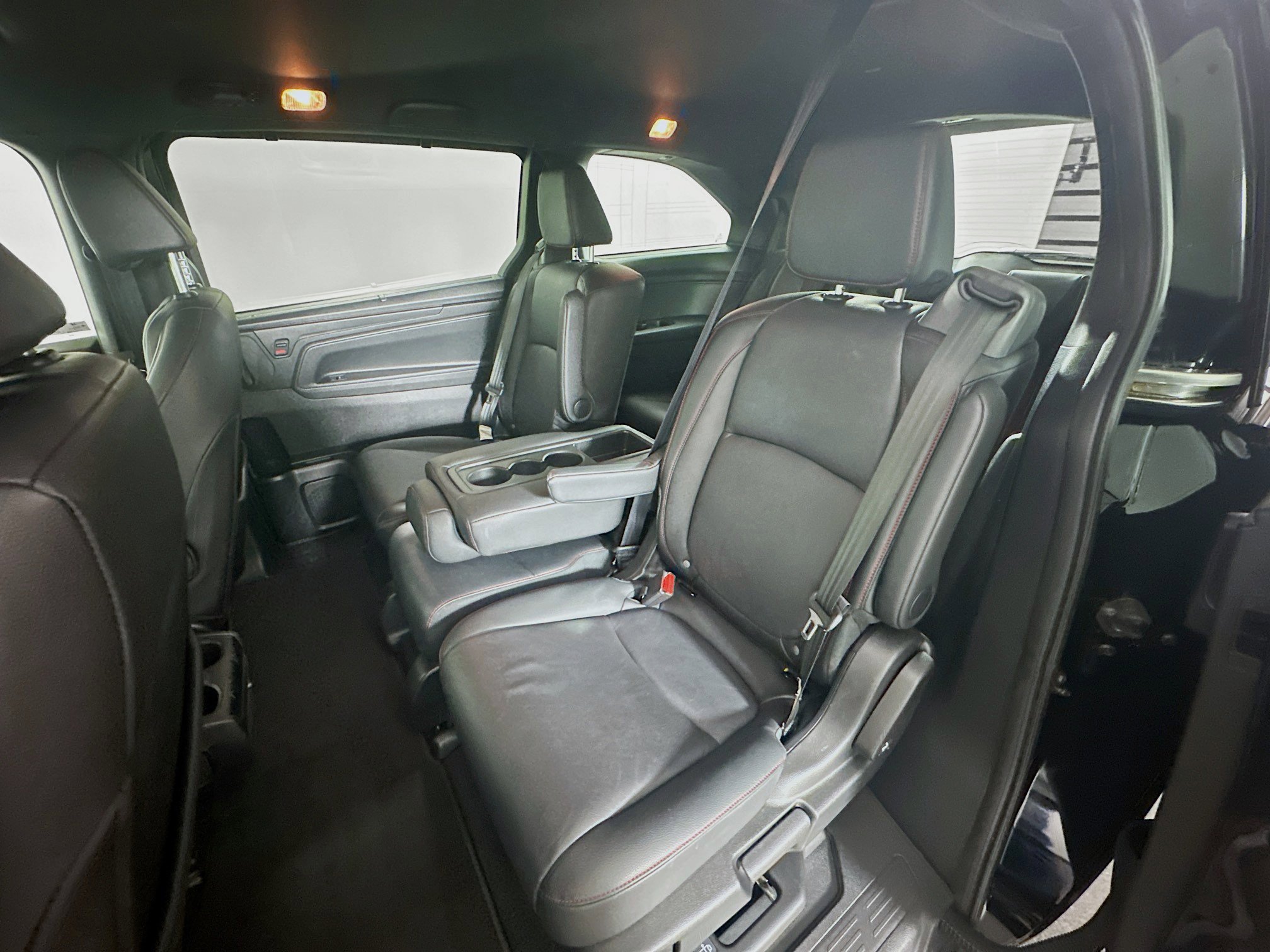Used 2025 Honda Odyssey Sport-L image 27