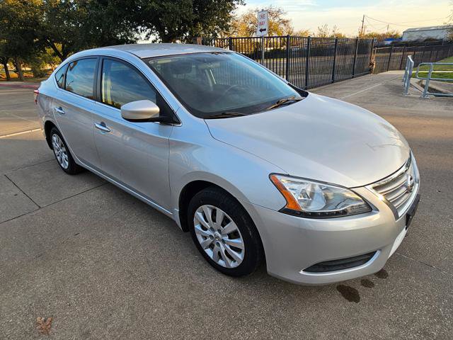 Used 2015 Nissan Sentra S image 8
