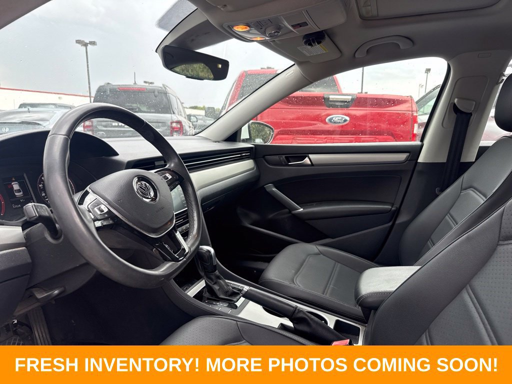 Used 2021 Volkswagen Passat 2.0T SE FWD image 8