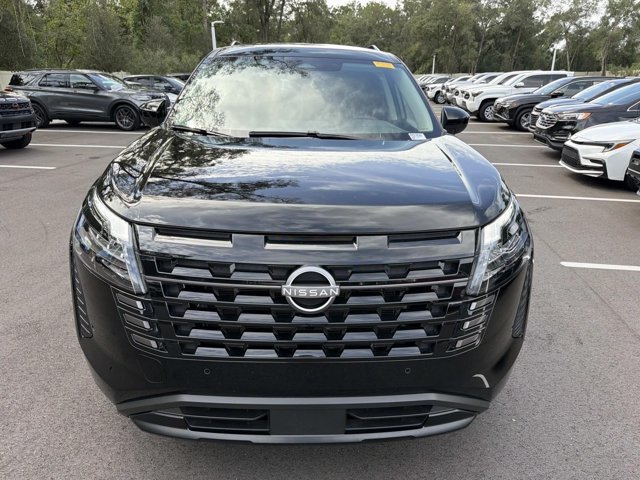 Used 2026 Nissan Pathfinder SV FWD image 6