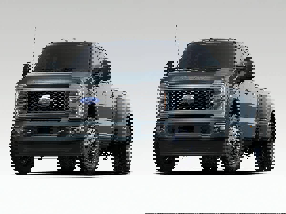 New 2026 Ford F450 Platinum w/ FX4 Off-Road Package