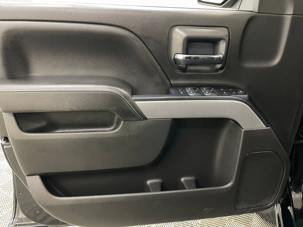Used 2018 Chevrolet Silverado 1500 LT w/ All Star Edition AWD/4WD image 22