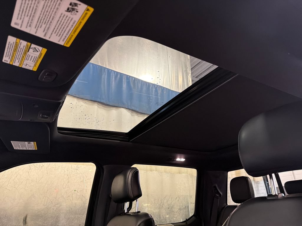Used 2017 Ford F150 Platinum w/ Equipment Group 701A Luxury AWD/4WD video 3