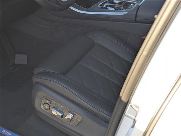 Used 2026 BMW X5 sDrive40i w/ Climate Comfort Package image 4