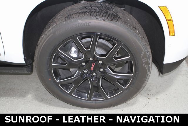 New 2025 GMC Yukon XL Denali w/ Sun & Power Step Package image 6