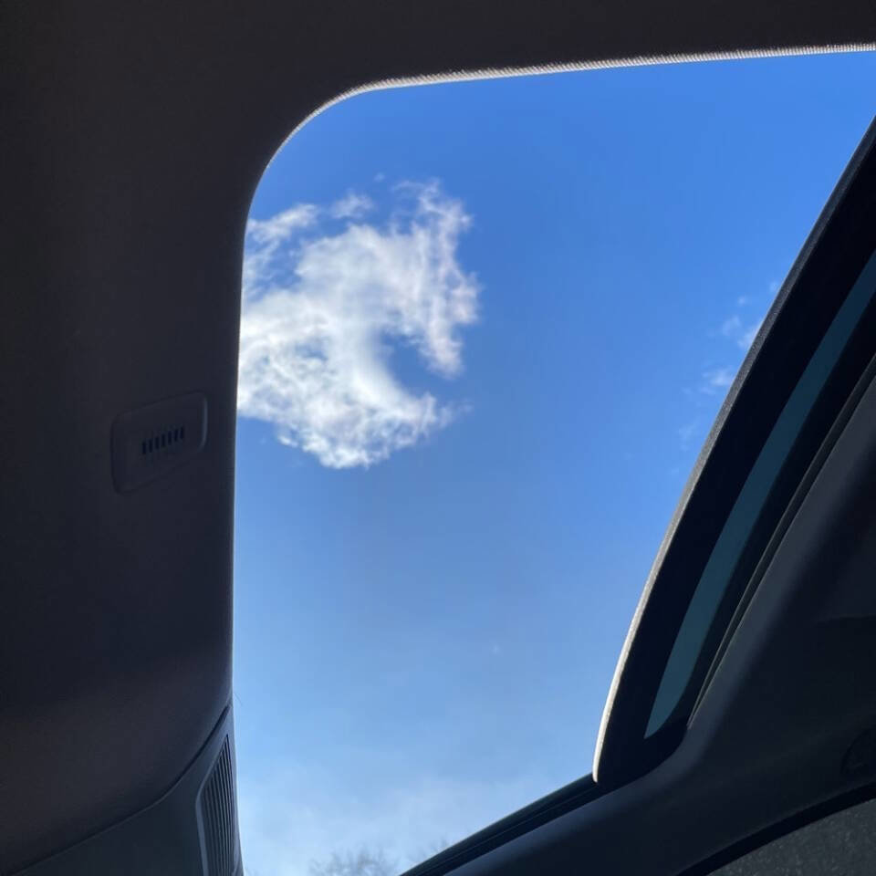 Used 2016 BMW 528i xDrive Sedan AWD/4WD image 5